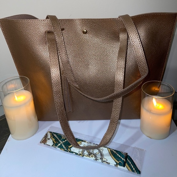 DREUBEA Soft Faux Leather Tote Tassel Shoulder Bag in Bronze
